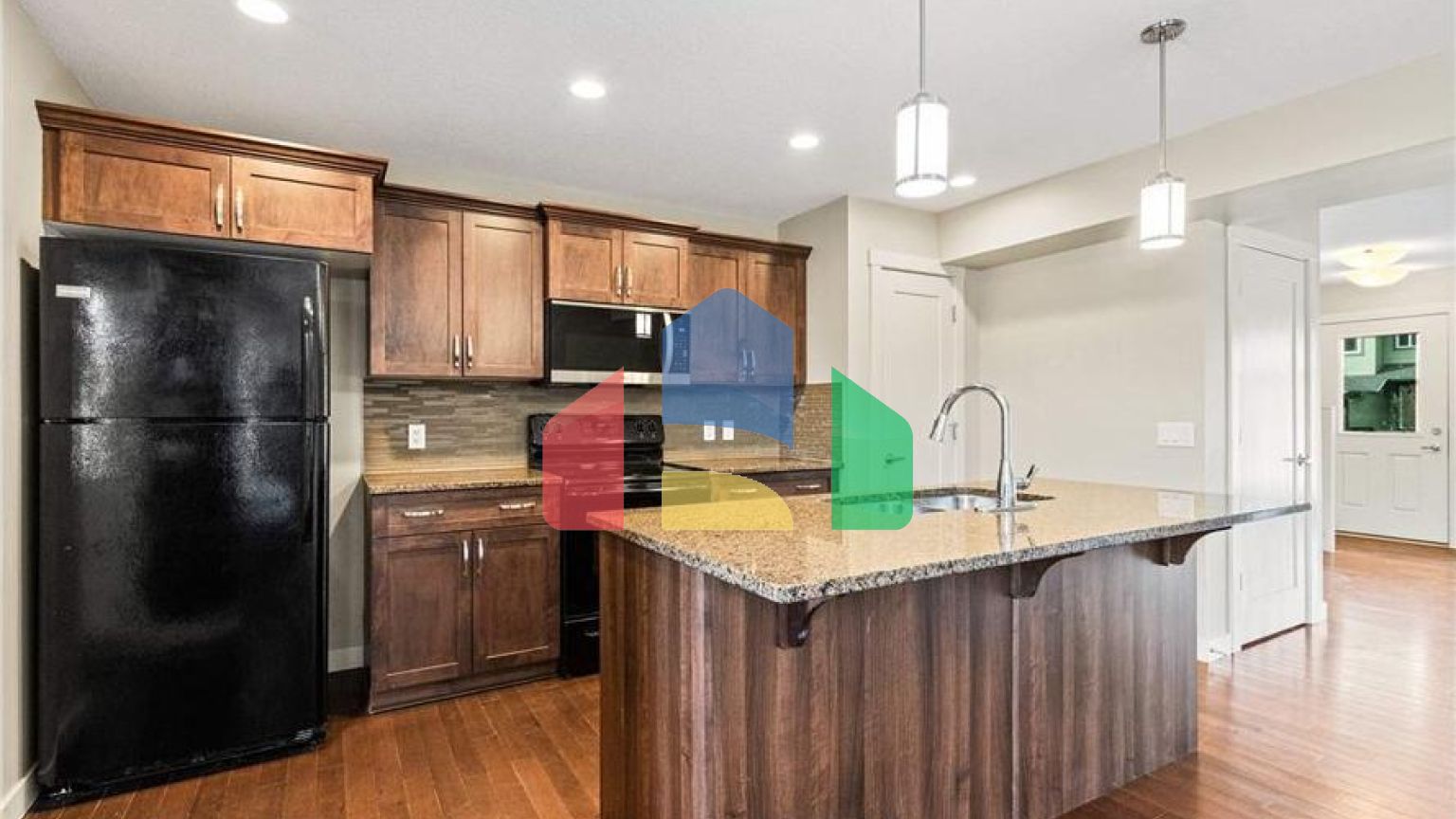 Residential - Single Family Home - Edmonton, Canada - Canada