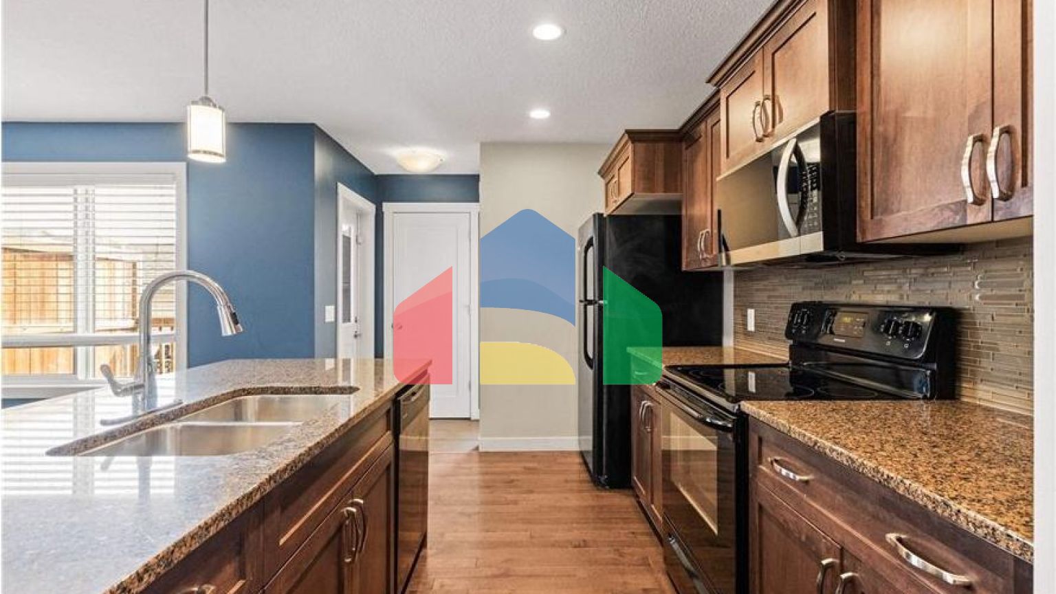 Residential - Single Family Home - Edmonton, Canada - Canada