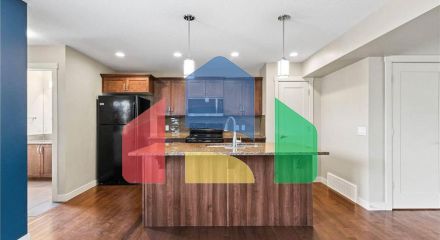 Residential - Single Family Home - Edmonton, Canada - Canada