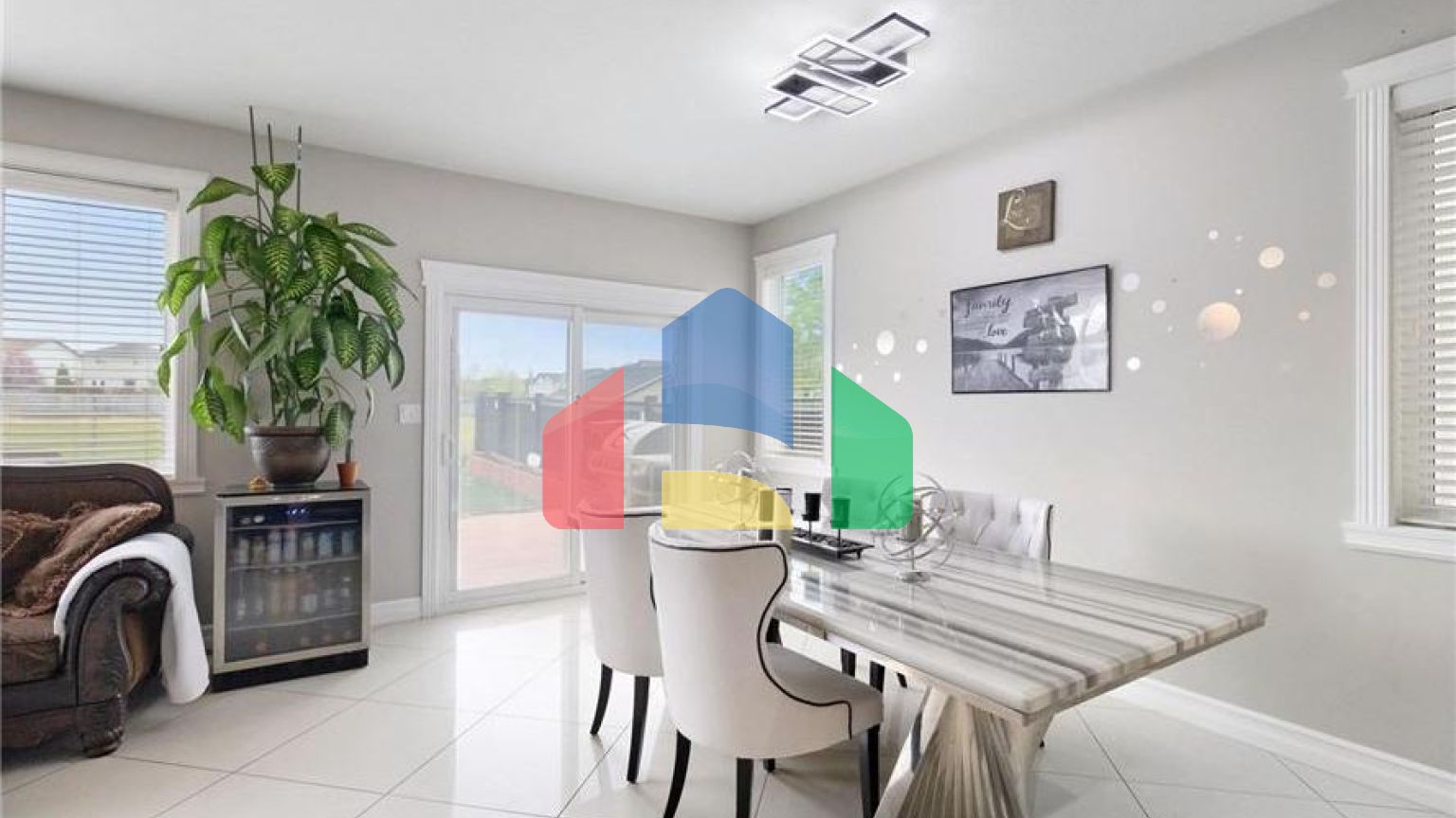 Residential - Single Family Home - Edmonton, Canada - Canada