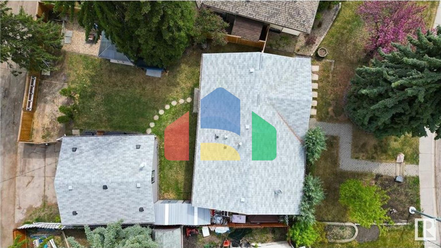 Residential - Single Family Home - Edmonton, Canada - Canada