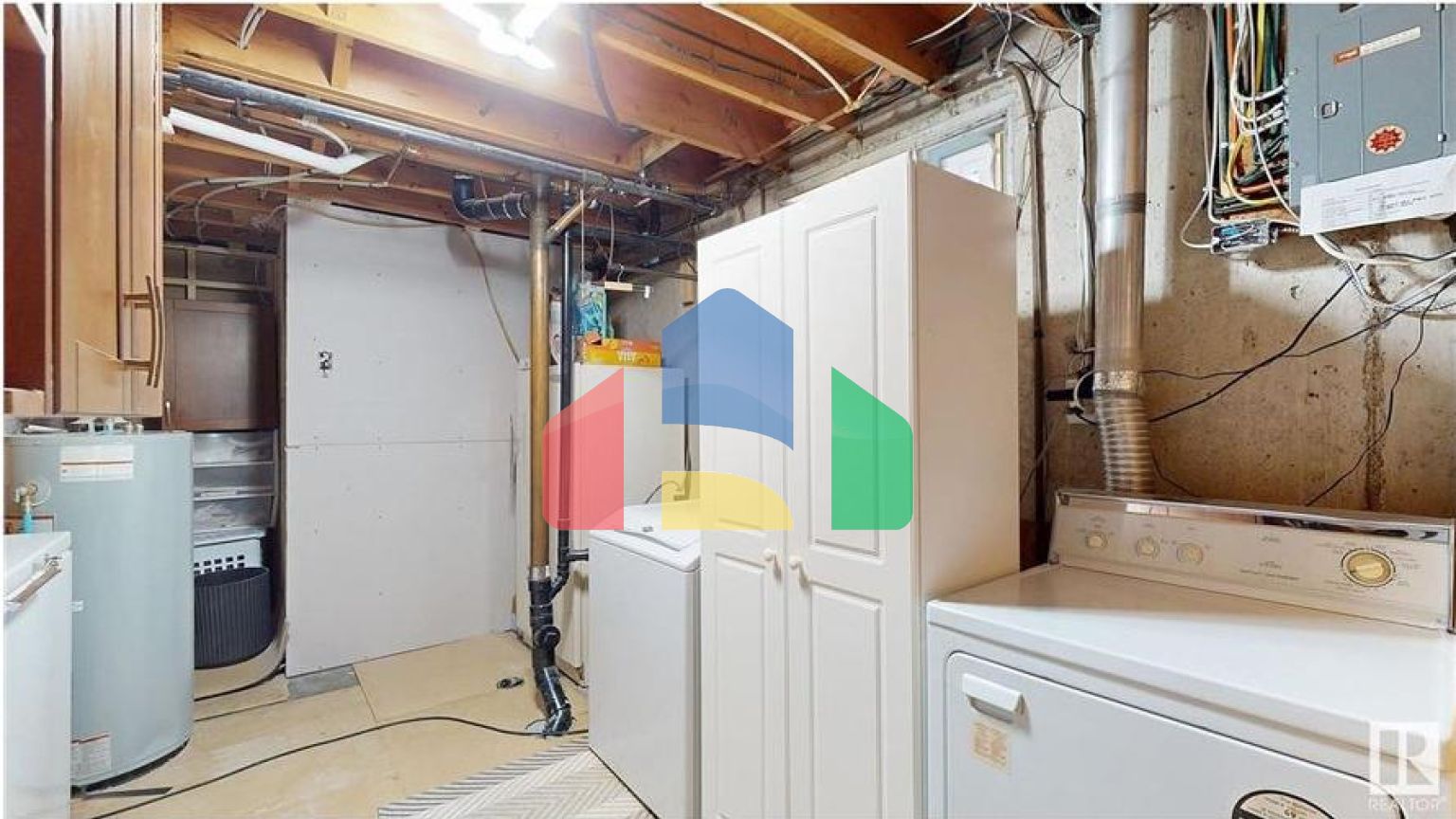 Residential - Single Family Home - Edmonton, Canada - Canada