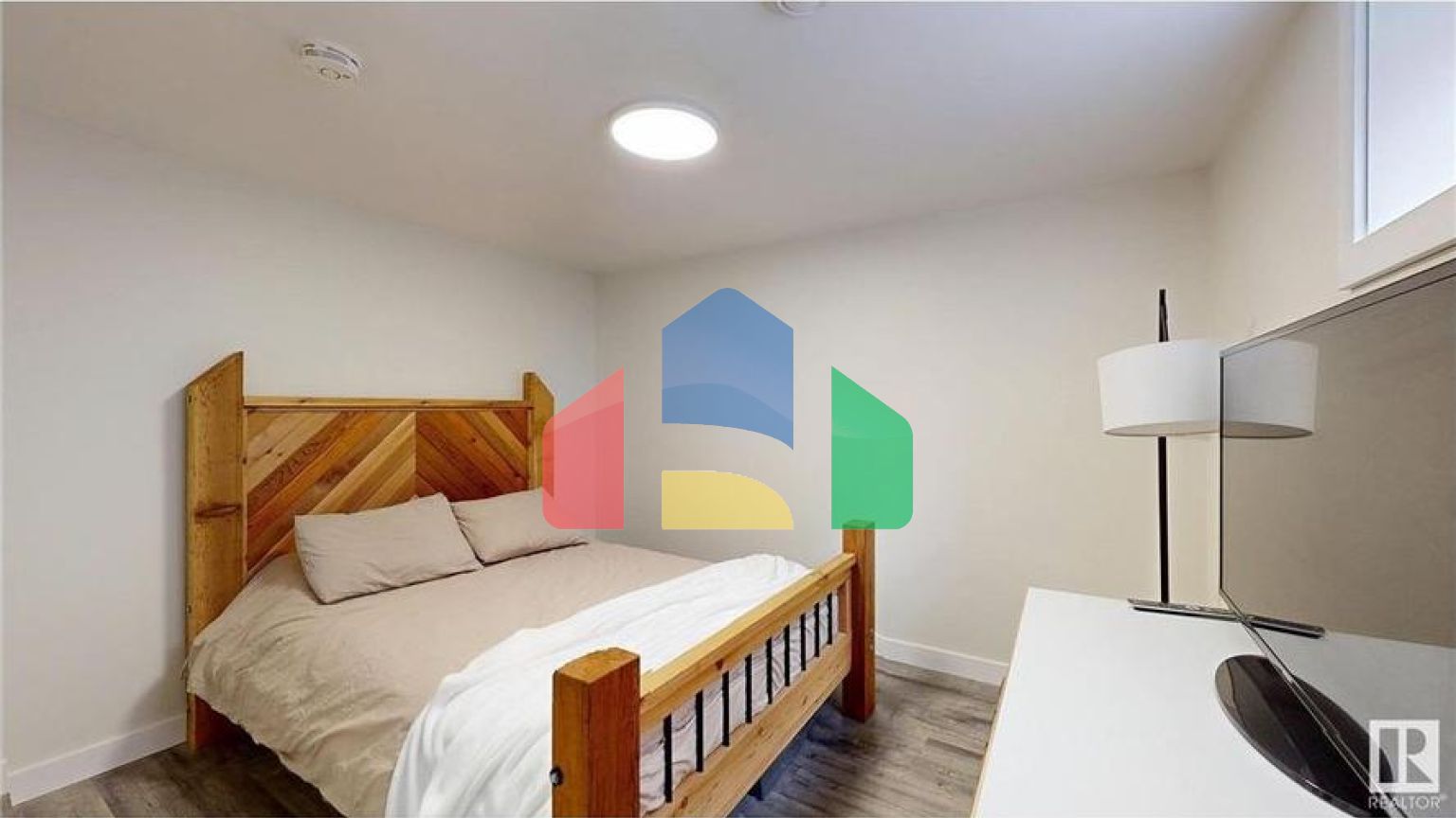 Residential - Single Family Home - Edmonton, Canada - Canada