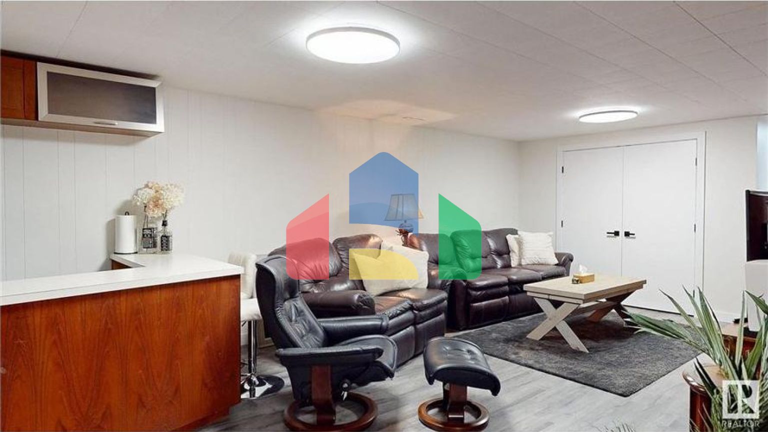 Residential - Single Family Home - Edmonton, Canada - Canada