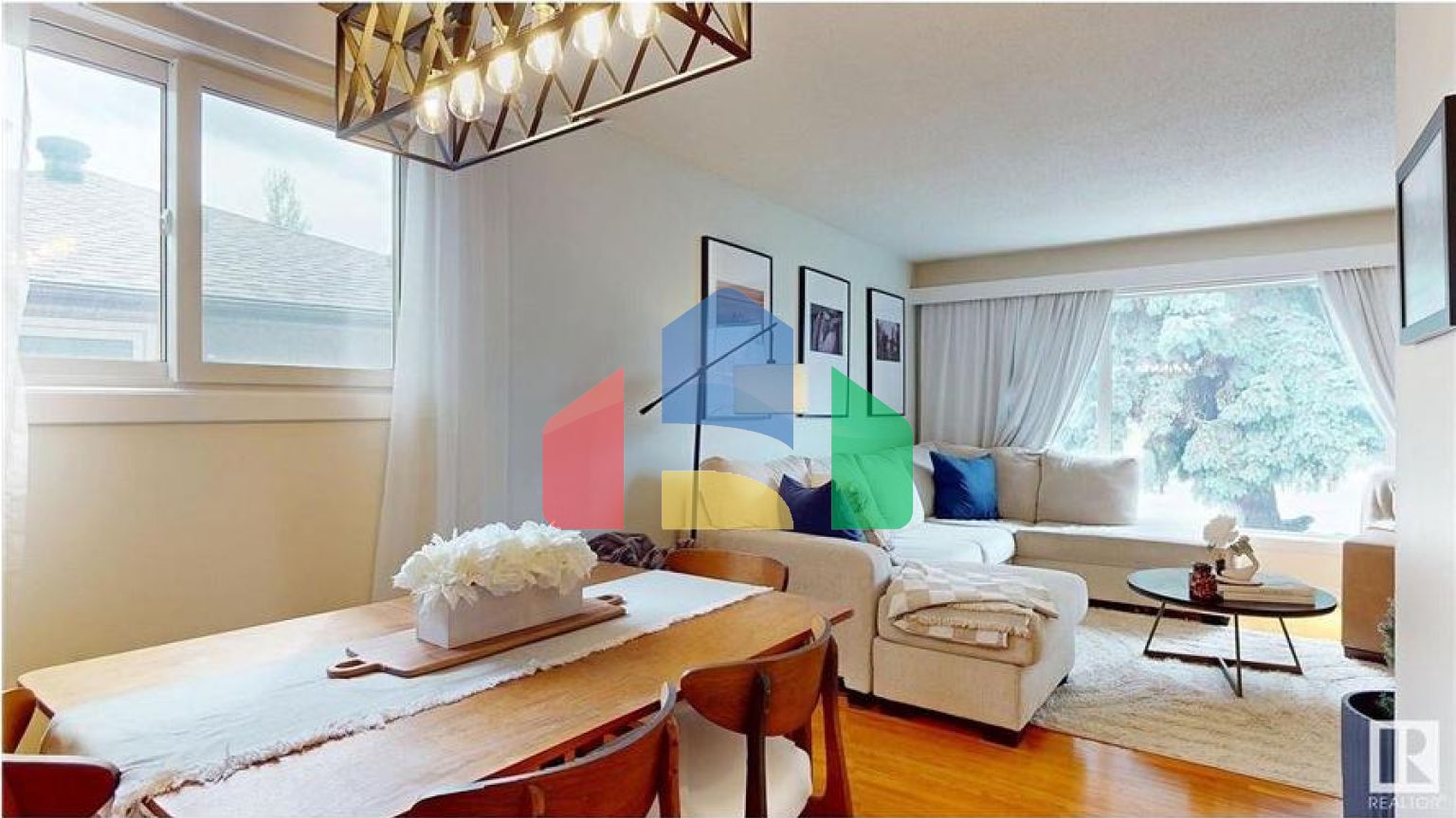 Residential - Single Family Home - Edmonton, Canada - Canada