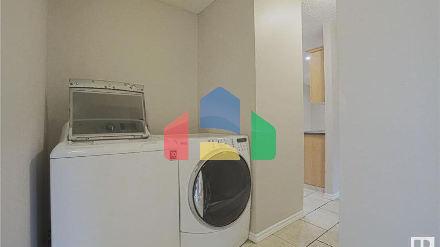 Residential - Condo/Apartment - Edmonton, Canada - Canada