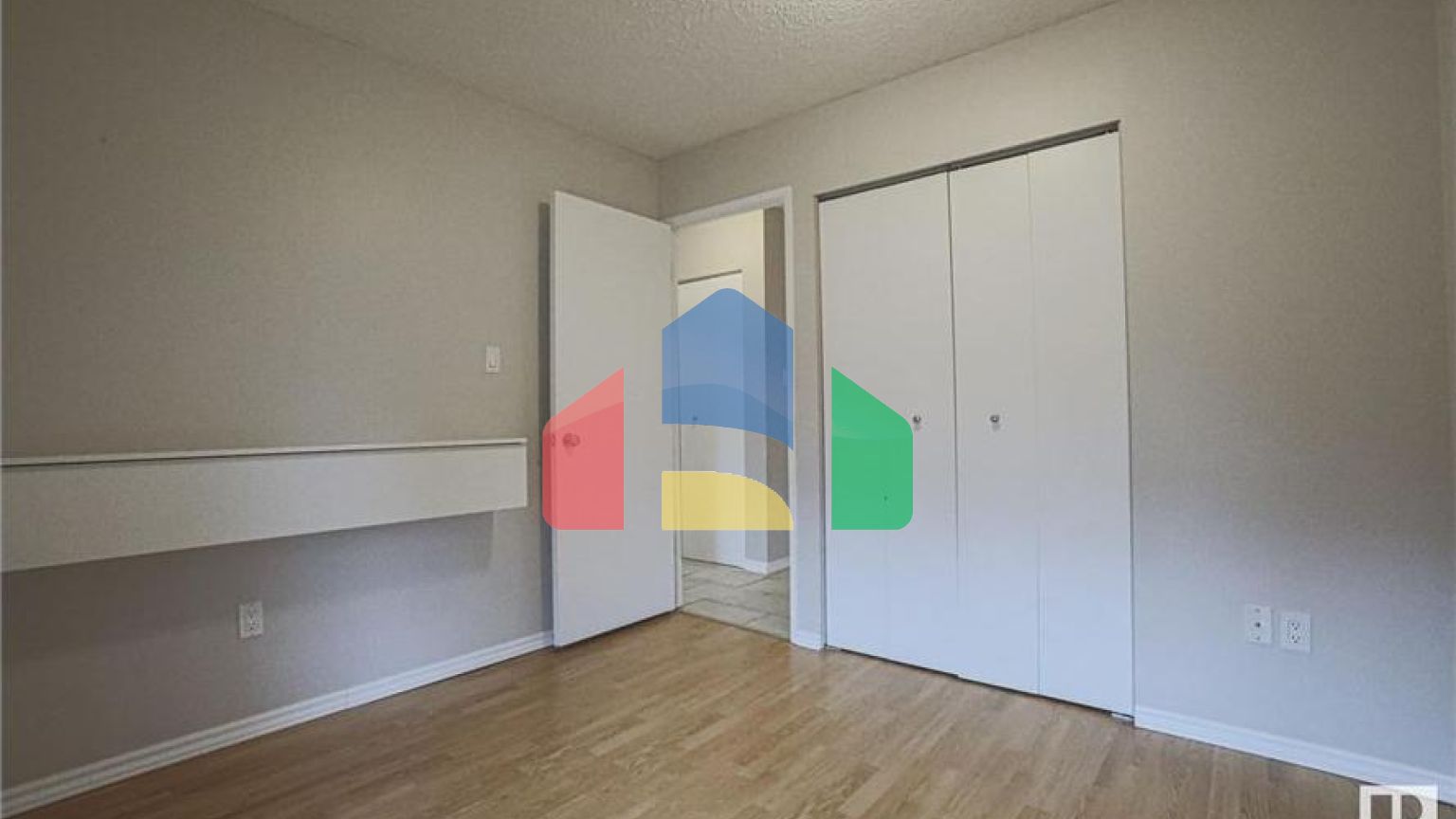 Residential - Condo/Apartment - Edmonton, Canada - Canada