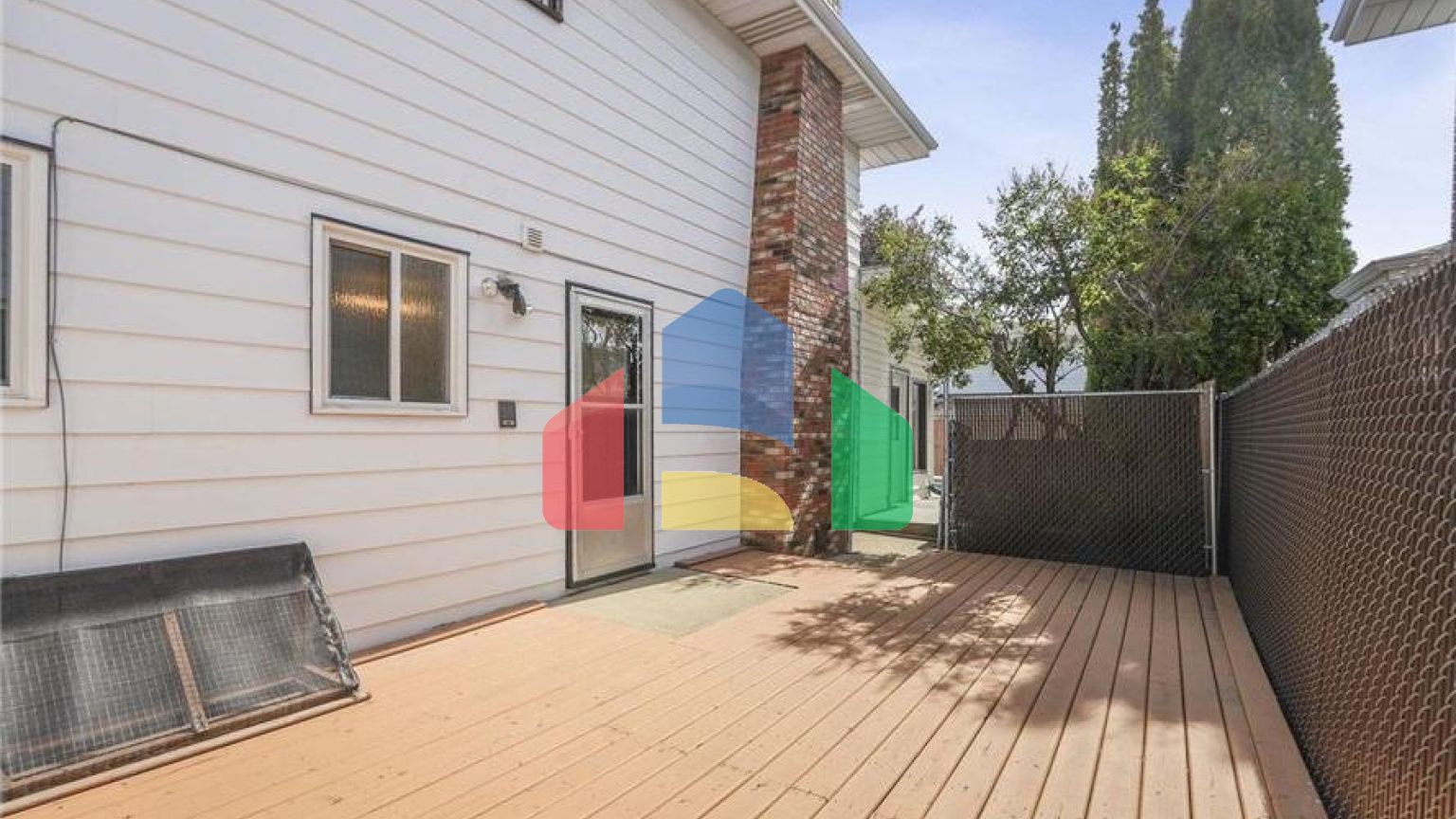 Residential - Single Family Home - Edmonton, Canada - Canada