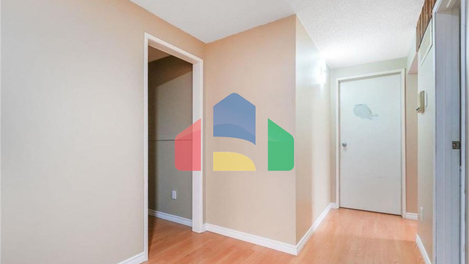 Residential - Single Family Home - Edmonton, Canada - Canada