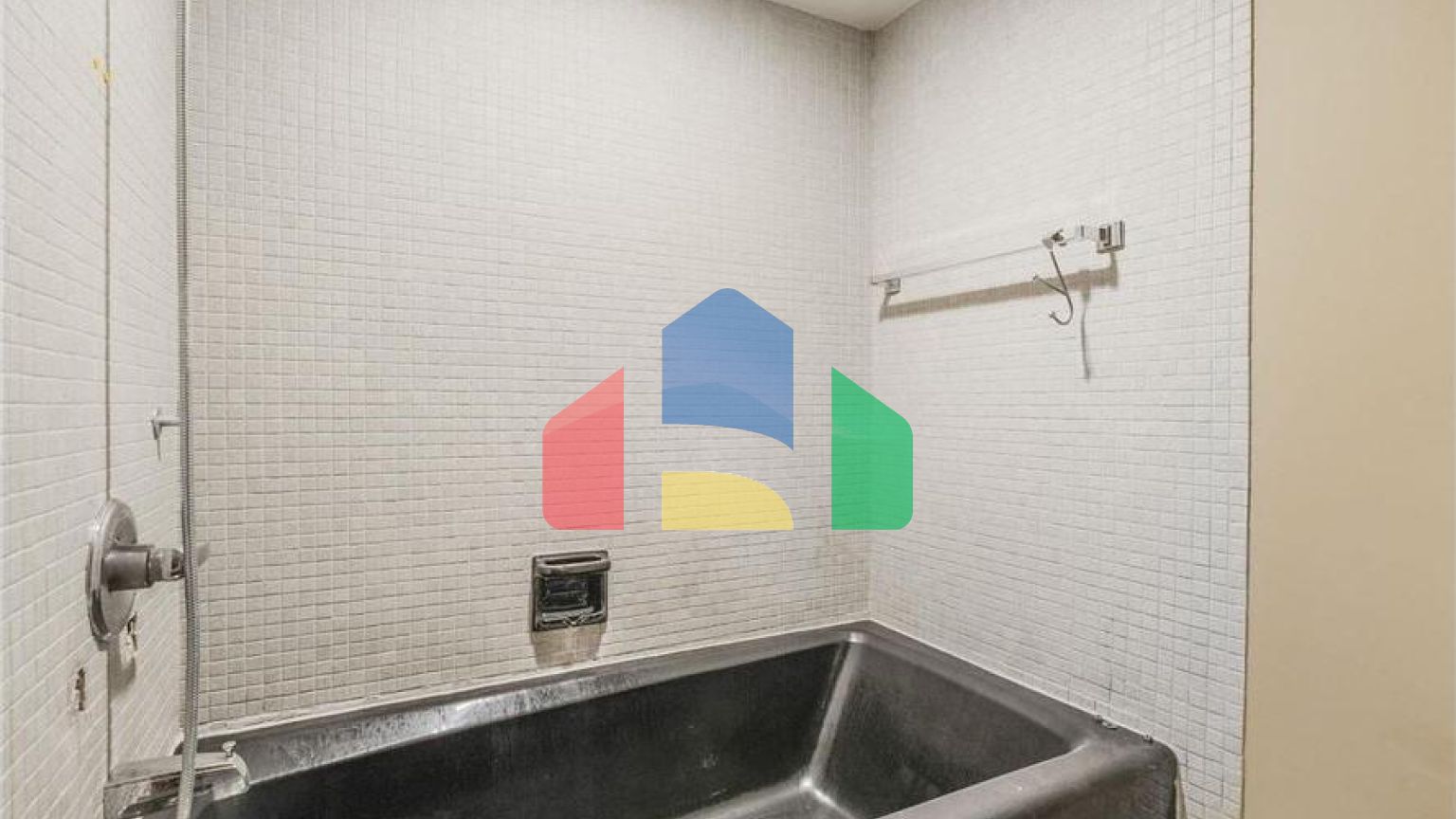 Residential - Condo/Apartment - Edmonton, Canada - Canada