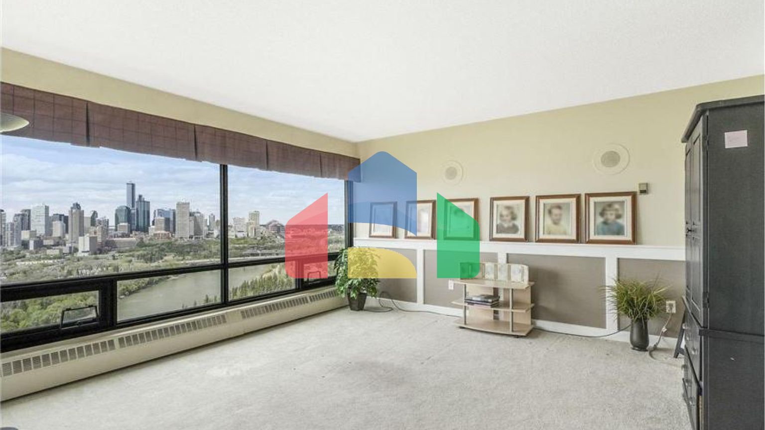 Residential - Condo/Apartment - Edmonton, Canada - Canada