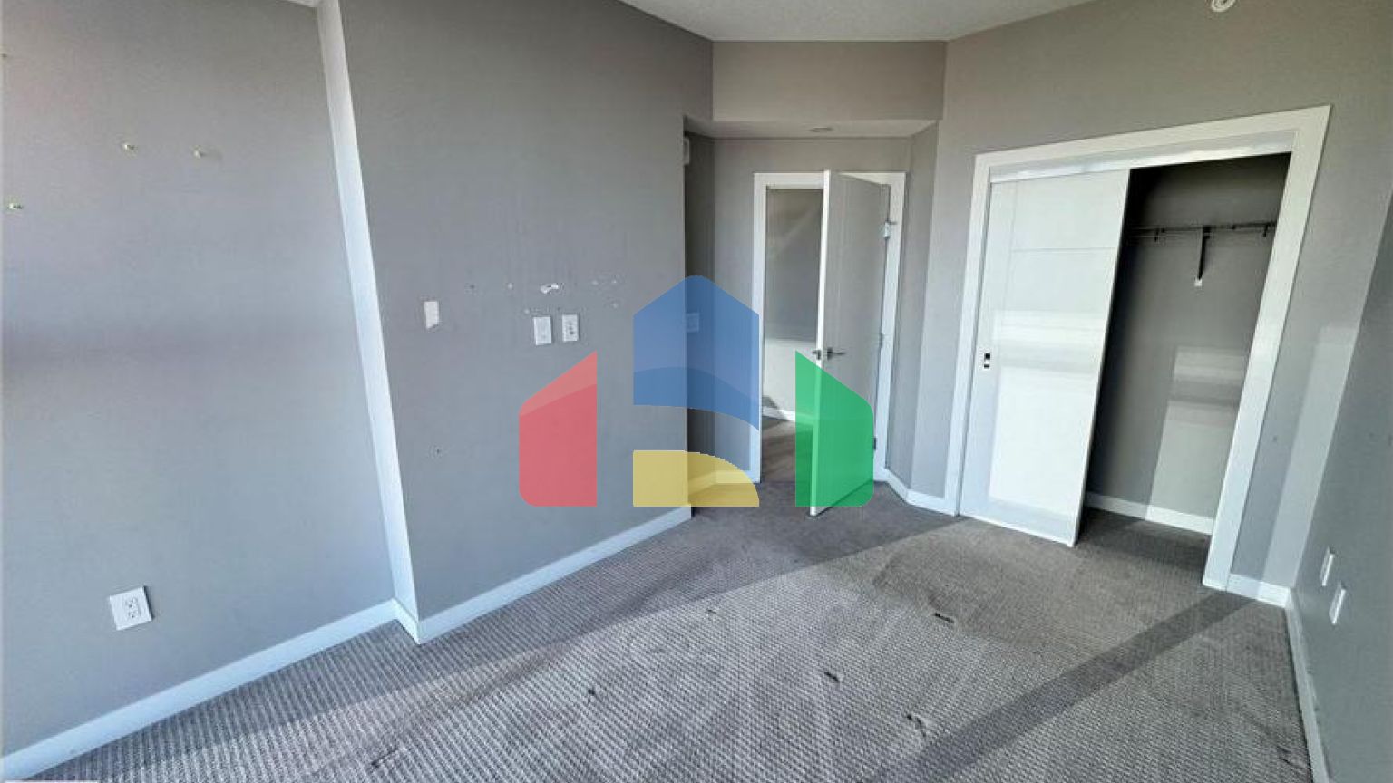 Residential - Single Family Home - Edmonton, Canada - Canada