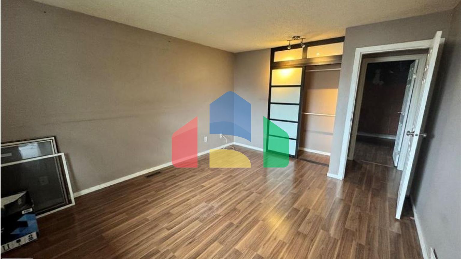 Residential - Townhouse - Edmonton, Canada - Canada