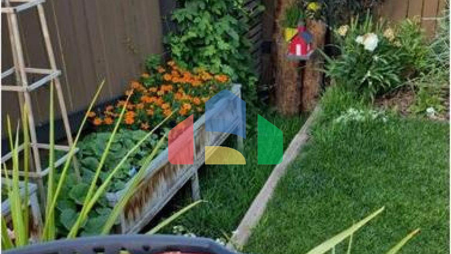 Residential - Single Family Home - Edmonton, Canada - Canada