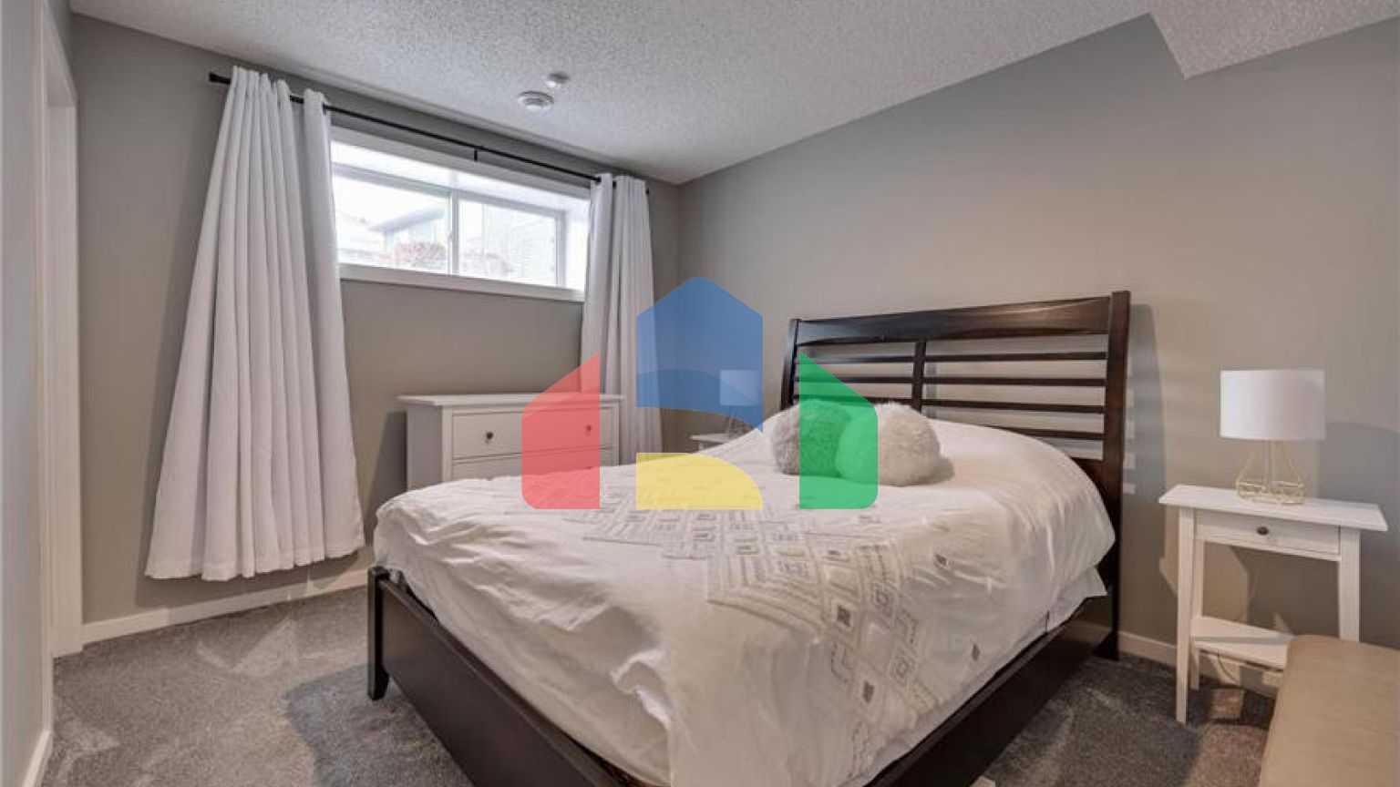 Residential - Single Family Home - Edmonton, Canada - Canada