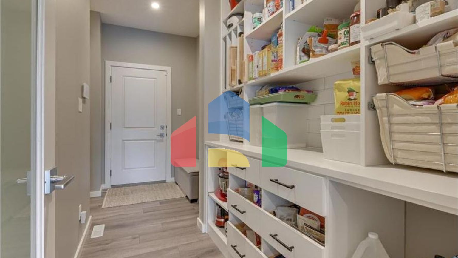 Residential - Single Family Home - Edmonton, Canada - Canada