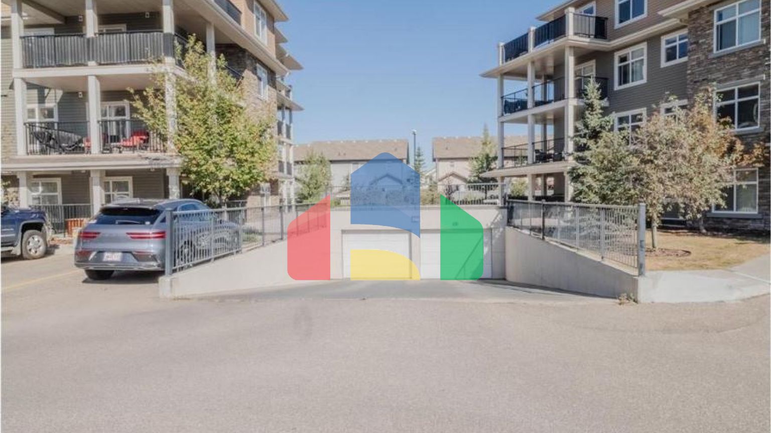 Residential - Single Family Home - Edmonton, Canada - Canada