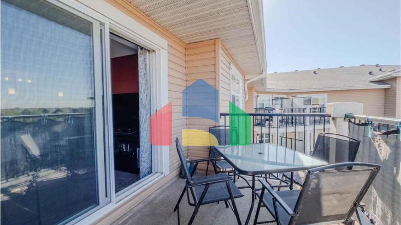 Residential - Single Family Home - Edmonton, Canada - Canada