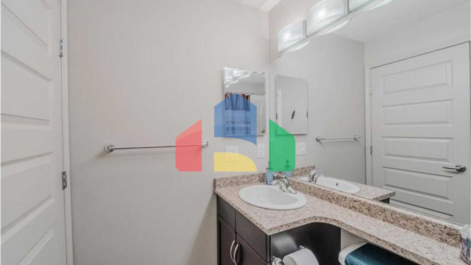 Residential - Single Family Home - Edmonton, Canada - Canada