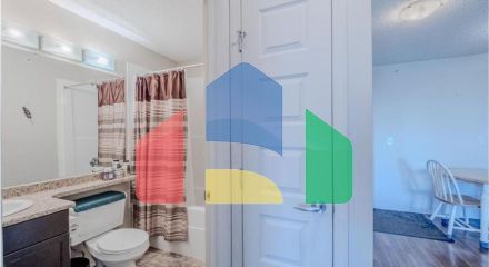 Residential - Single Family Home - Edmonton, Canada - Canada