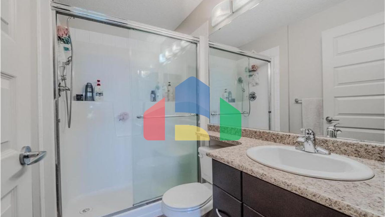 Residential - Single Family Home - Edmonton, Canada - Canada