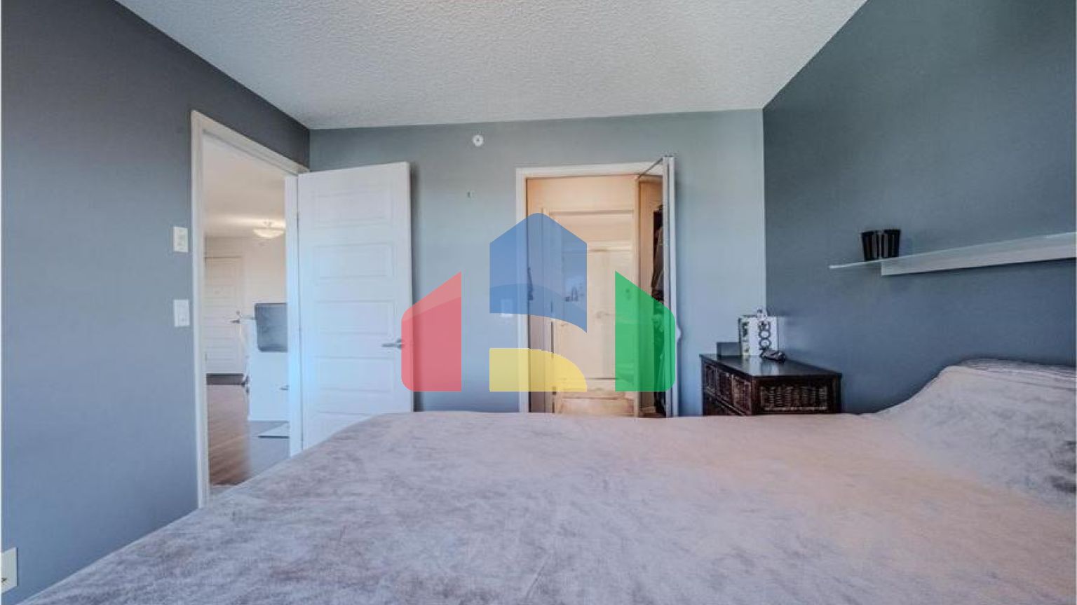 Residential - Single Family Home - Edmonton, Canada - Canada