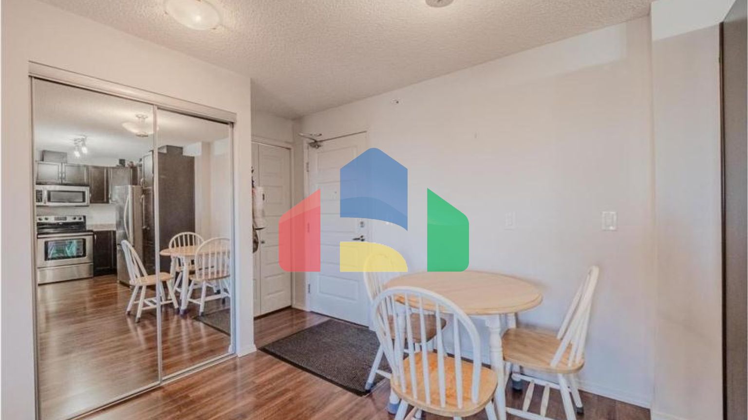 Residential - Single Family Home - Edmonton, Canada - Canada