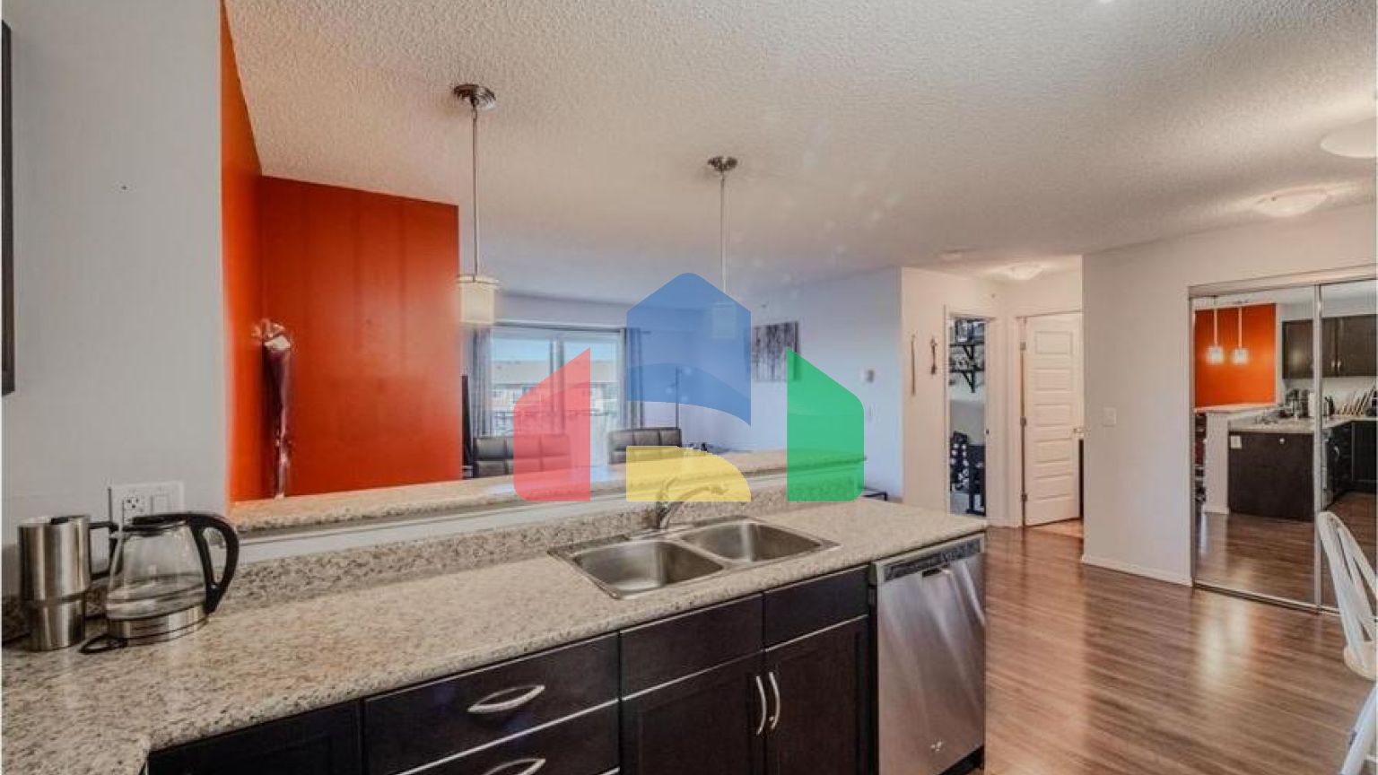 Residential - Single Family Home - Edmonton, Canada - Canada