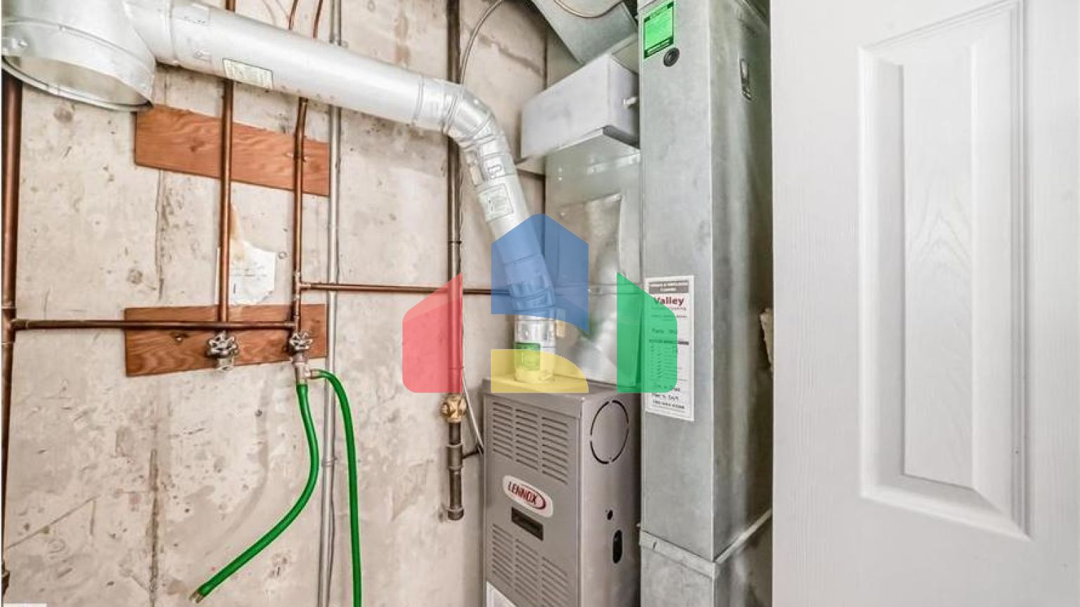 Residential - Single Family Home - Edmonton, Canada - Canada