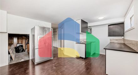 Residential - Single Family Home - Edmonton, Canada - Canada