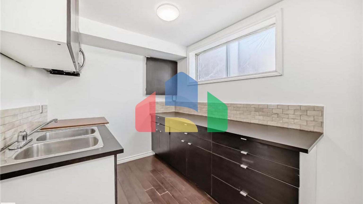 Residential - Single Family Home - Edmonton, Canada - Canada