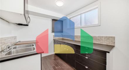 Residential - Single Family Home - Edmonton, Canada - Canada