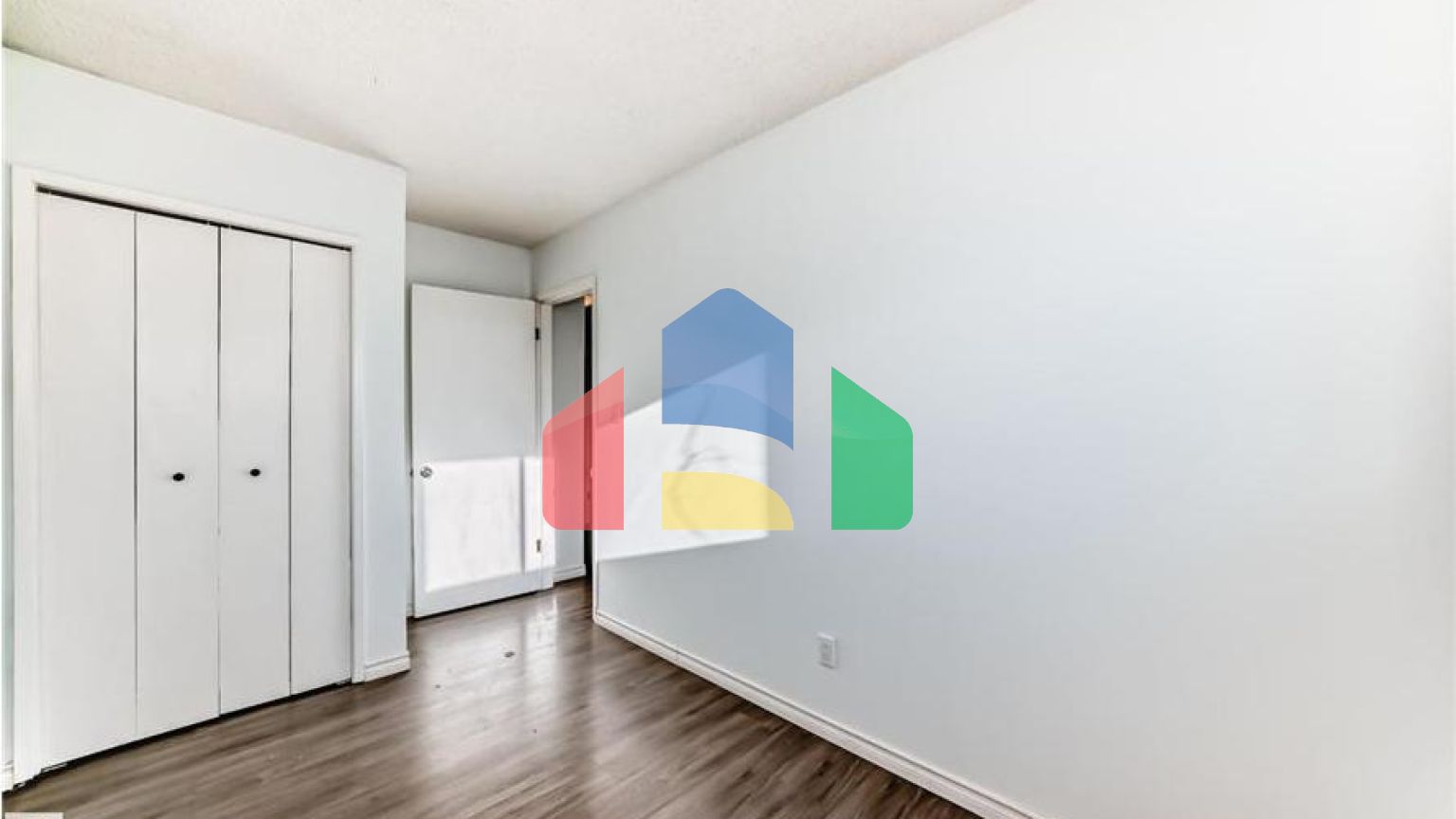 Residential - Single Family Home - Edmonton, Canada - Canada