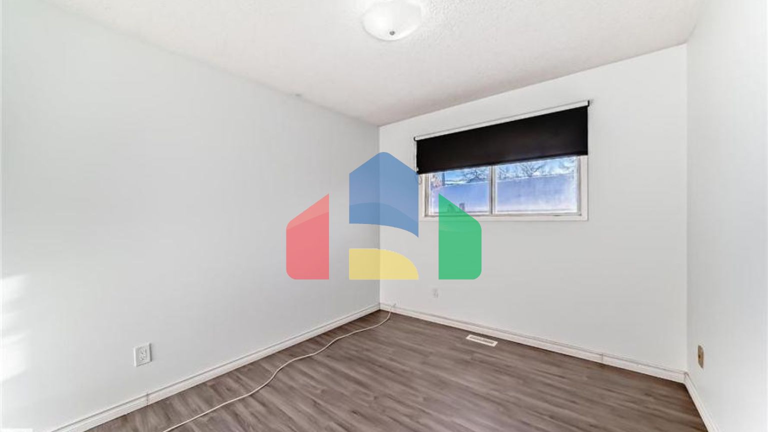 Residential - Single Family Home - Edmonton, Canada - Canada