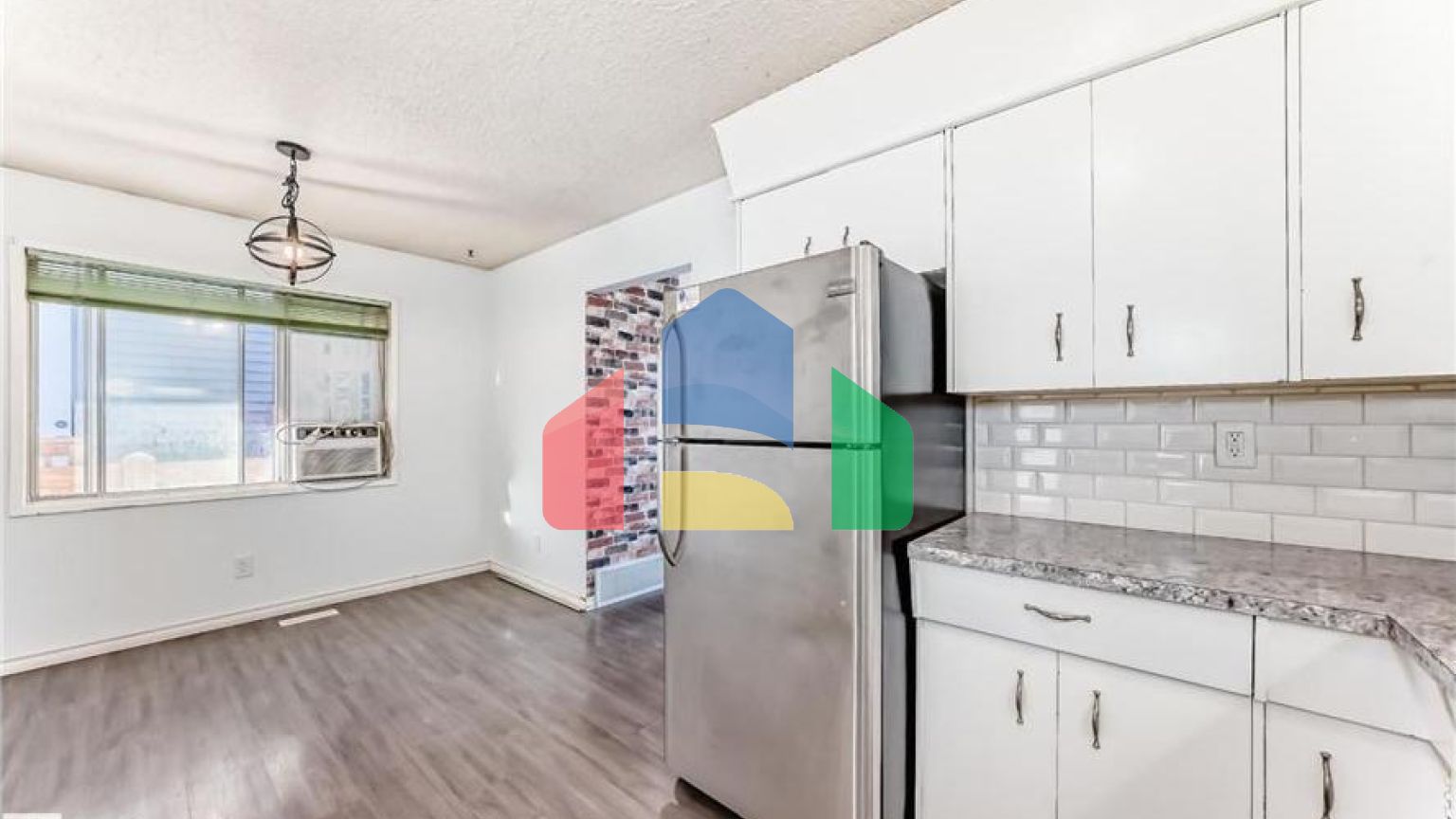 Residential - Single Family Home - Edmonton, Canada - Canada