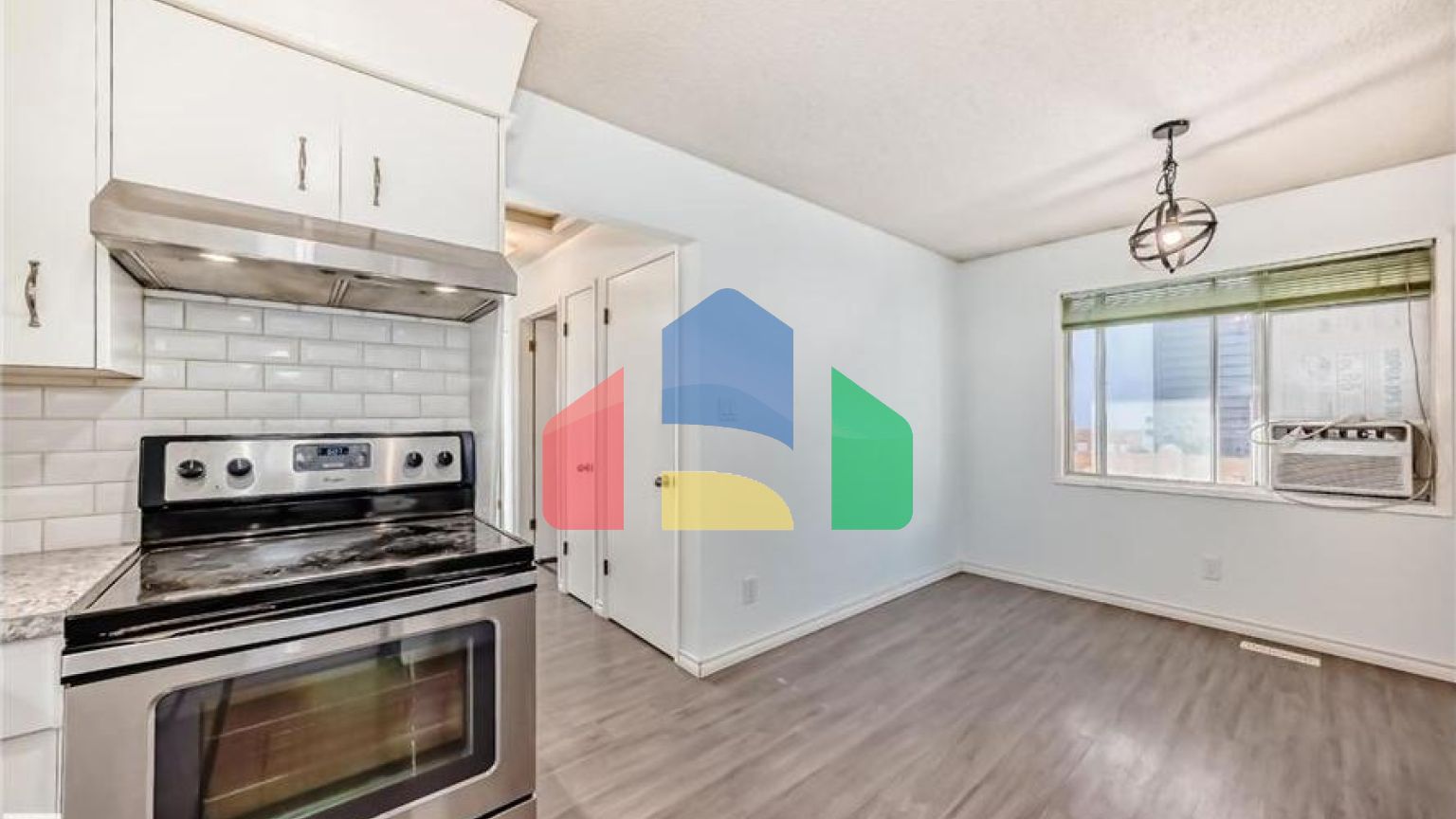 Residential - Single Family Home - Edmonton, Canada - Canada