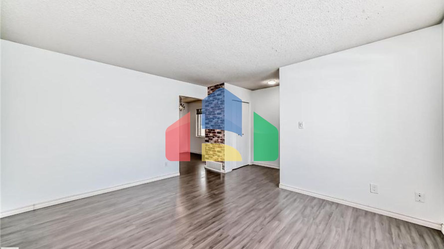 Residential - Single Family Home - Edmonton, Canada - Canada