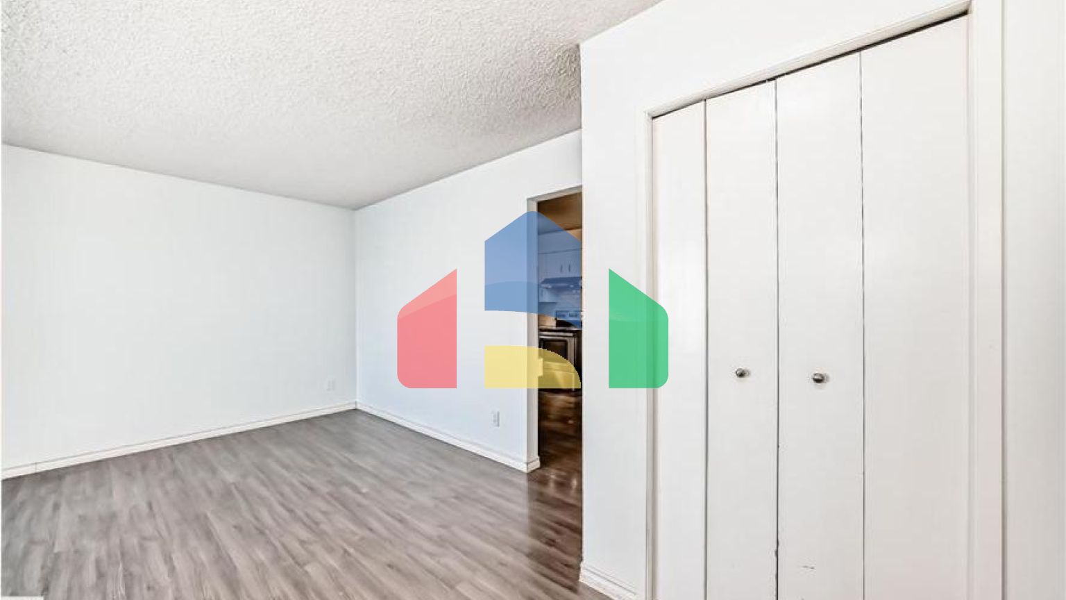 Residential - Single Family Home - Edmonton, Canada - Canada