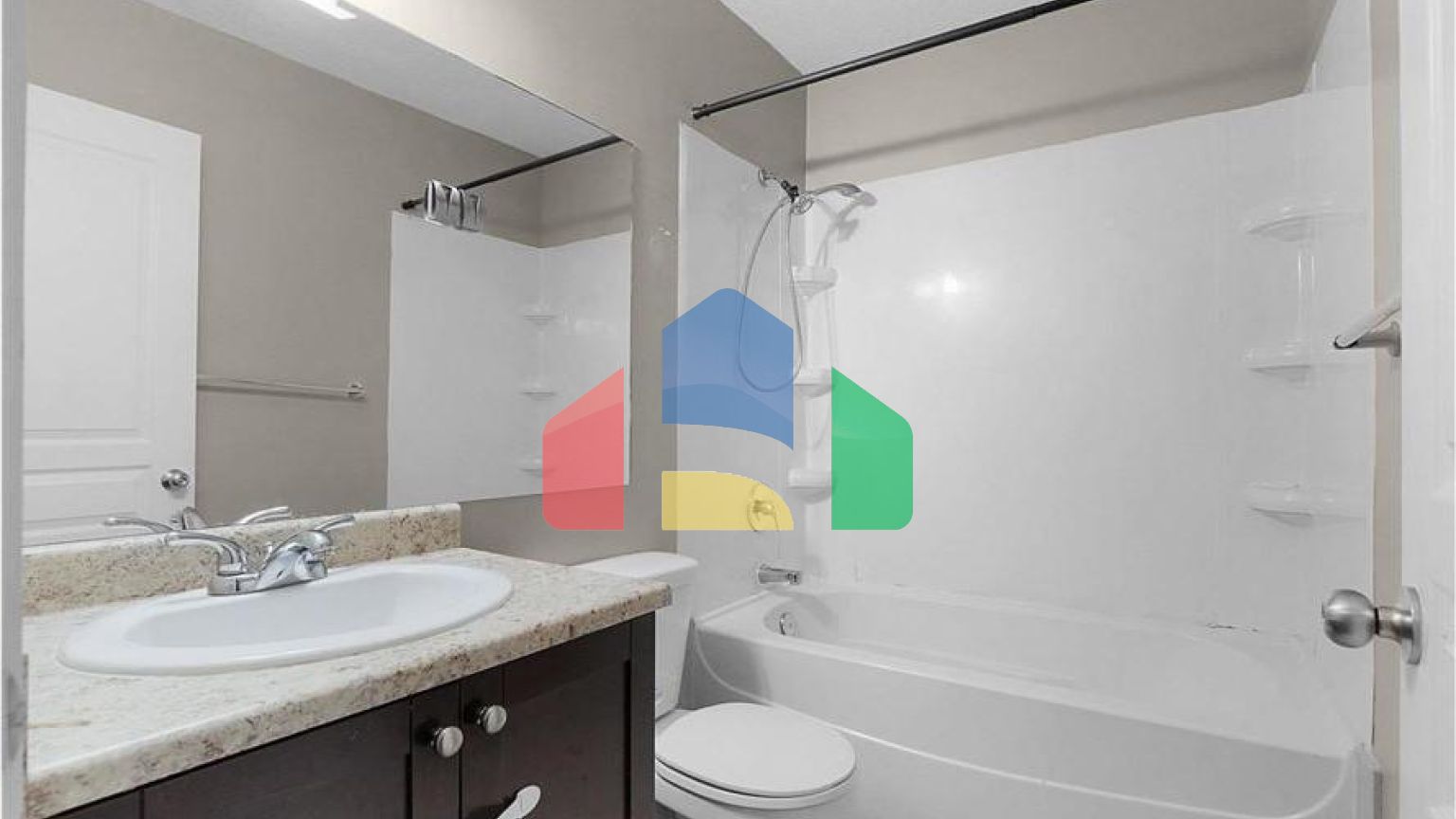 Residential - Condo/Apartment - Edmonton, Canada - Canada