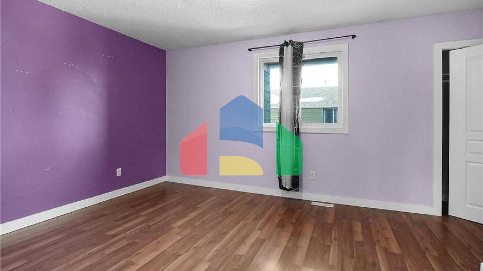 Residential - Condo/Apartment - Edmonton, Canada - Canada