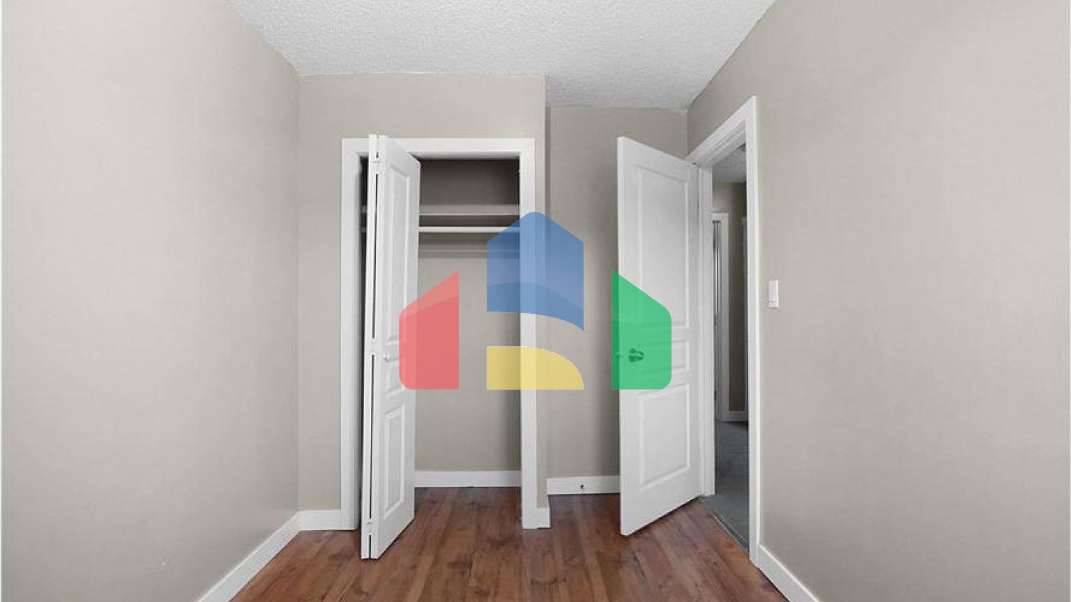 Residential - Condo/Apartment - Edmonton, Canada - Canada