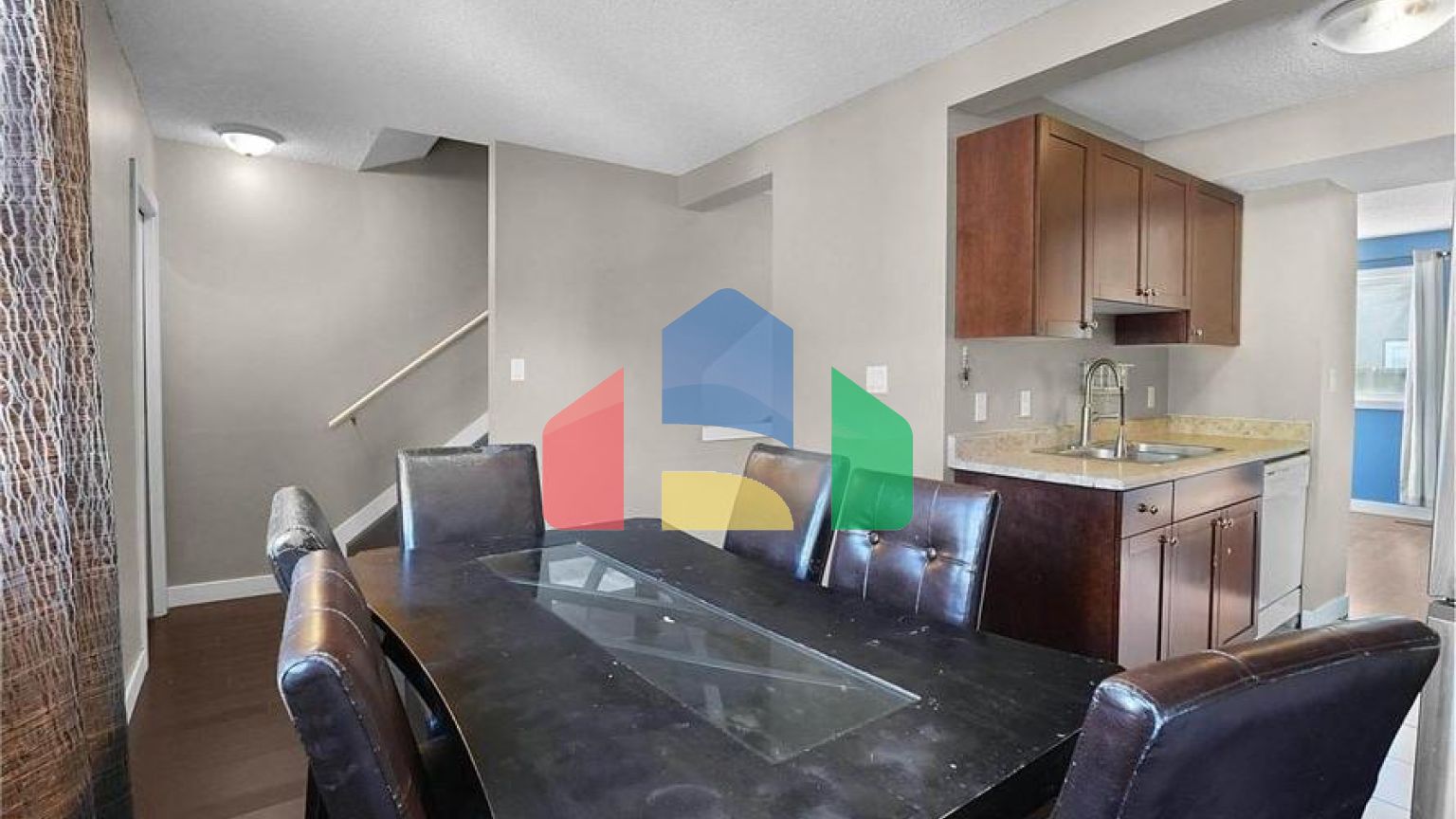 Residential - Condo/Apartment - Edmonton, Canada - Canada