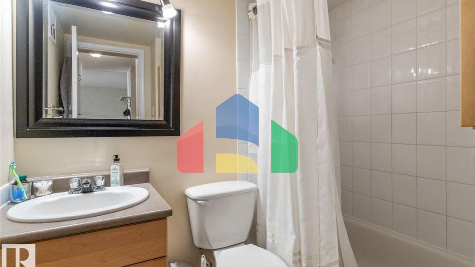 Residential - Condo/Apartment - Edmonton, Canada - Canada