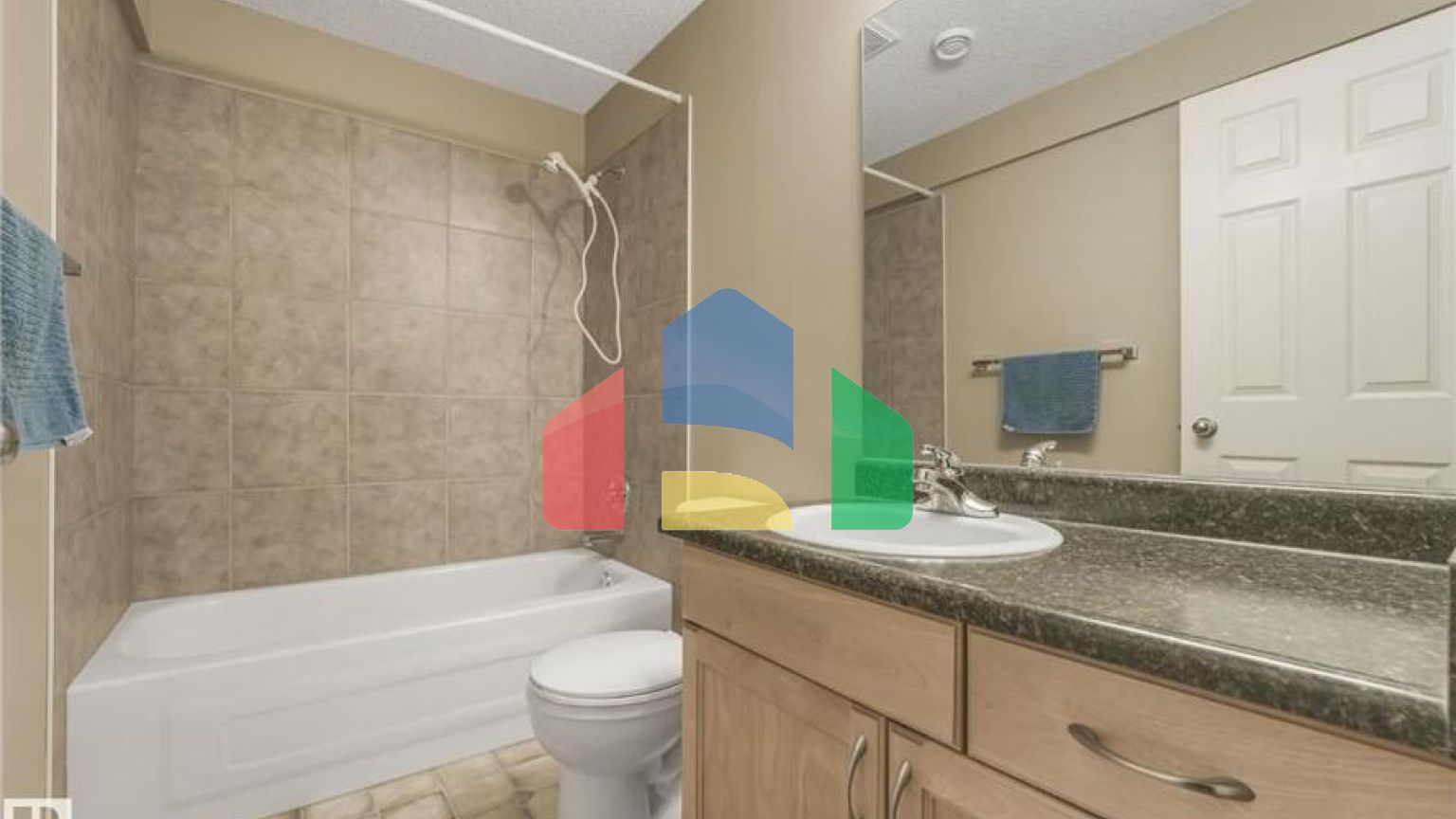 Residential - Single Family Home - Edmonton, Canada - Canada