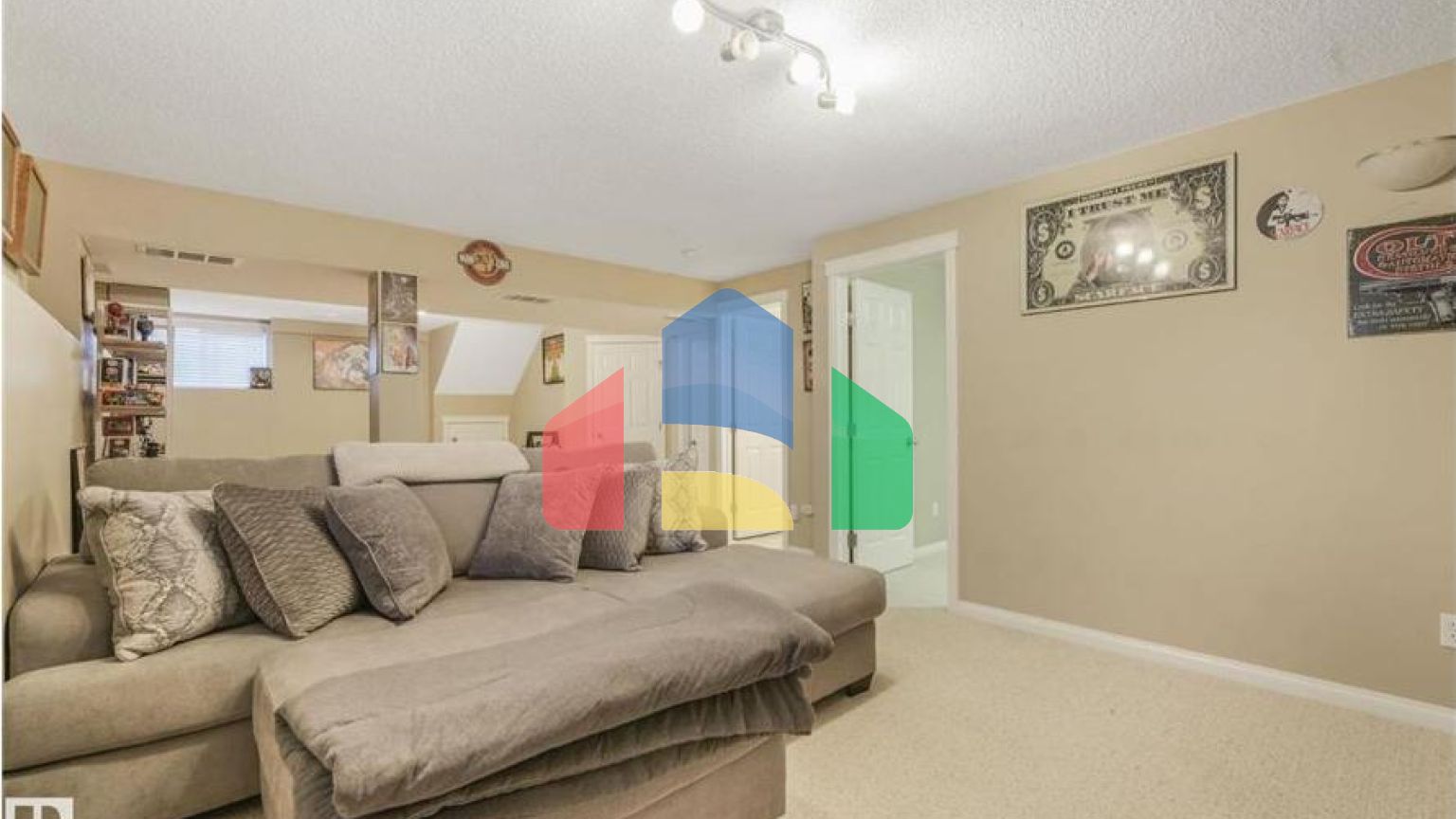 Residential - Single Family Home - Edmonton, Canada - Canada