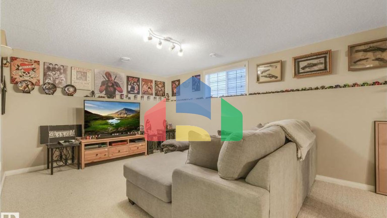 Residential - Single Family Home - Edmonton, Canada - Canada