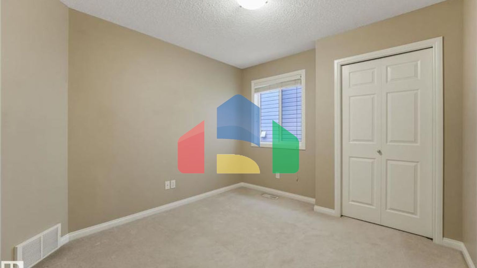 Residential - Single Family Home - Edmonton, Canada - Canada