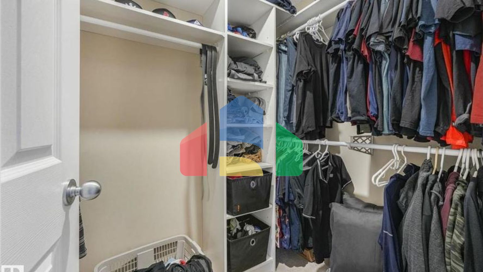 Residential - Single Family Home - Edmonton, Canada - Canada