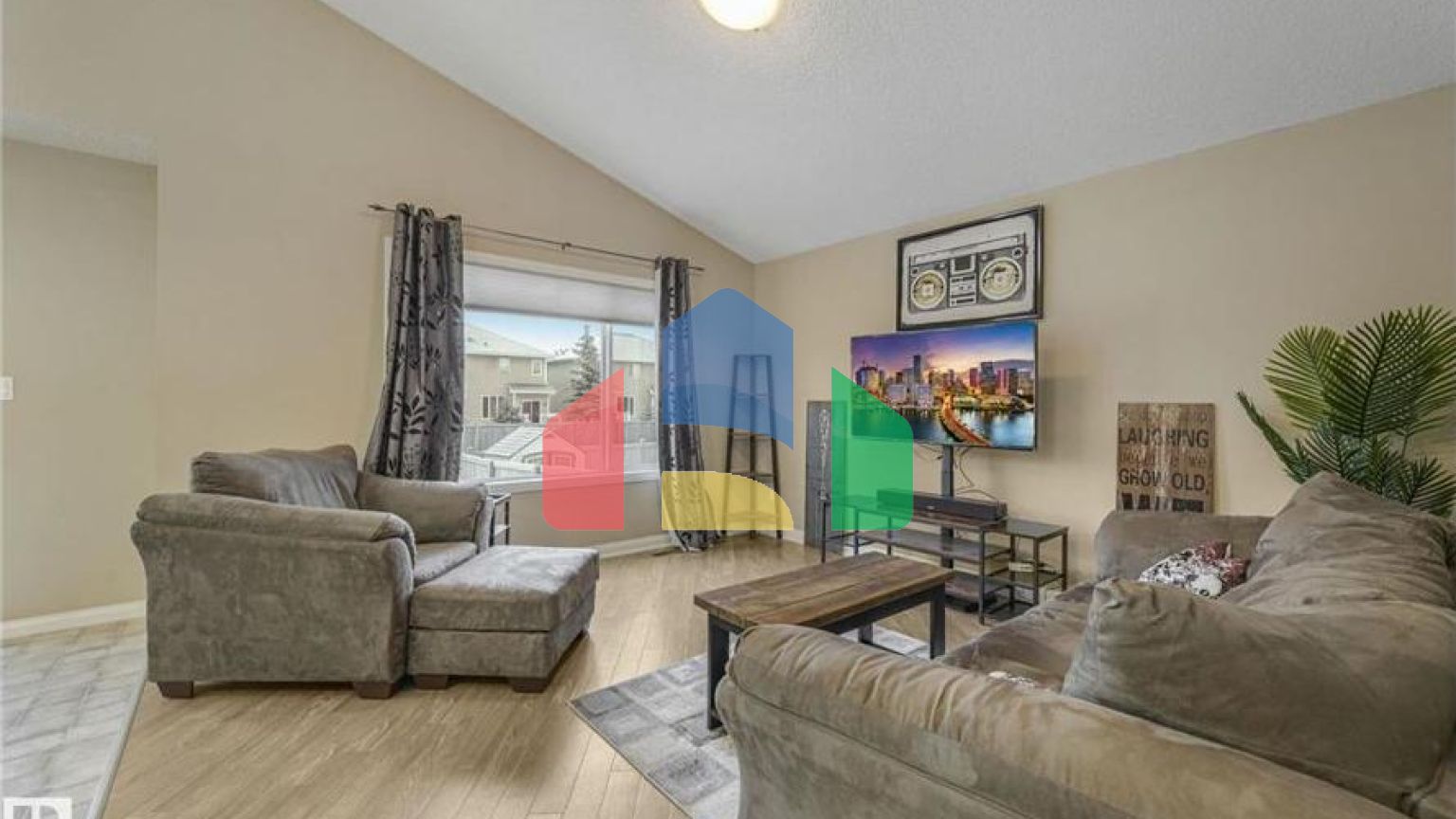 Residential - Single Family Home - Edmonton, Canada - Canada