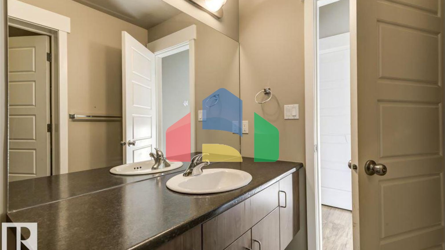 Residential - Condo/Apartment - Edmonton, Canada - Canada